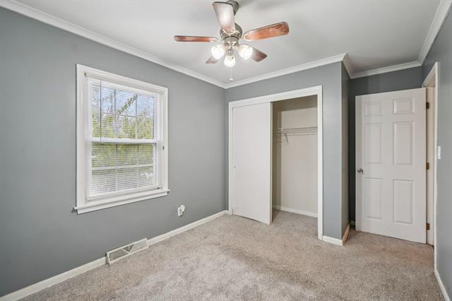 Builiding view eighteen for 424 4Th, Monroe, MI. 48161