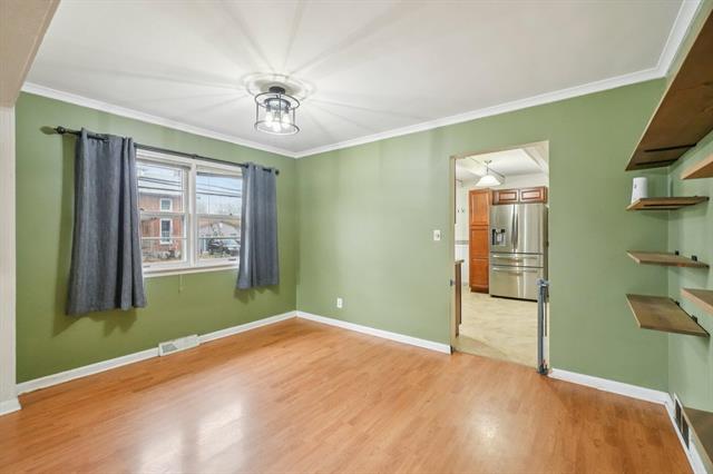 Builiding view five for 424 4Th, Monroe, MI. 48161