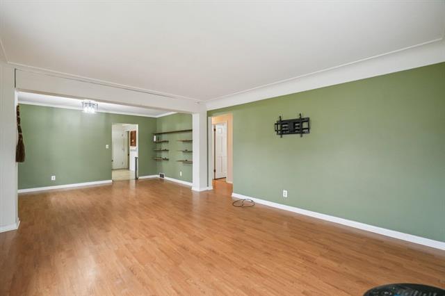 Builiding view four for 424 4Th, Monroe, MI. 48161