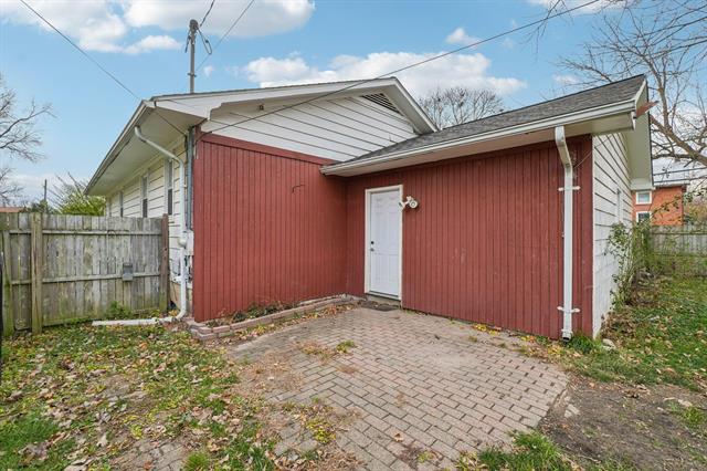 Builiding view twenty five for 424 4Th, Monroe, MI. 48161