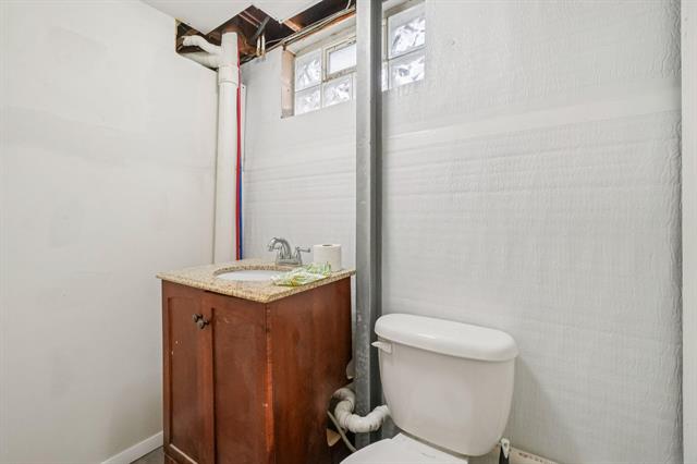 Builiding view twenty for 424 4Th, Monroe, MI. 48161