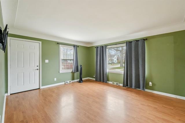 Builiding view two for 424 4Th, Monroe, MI. 48161