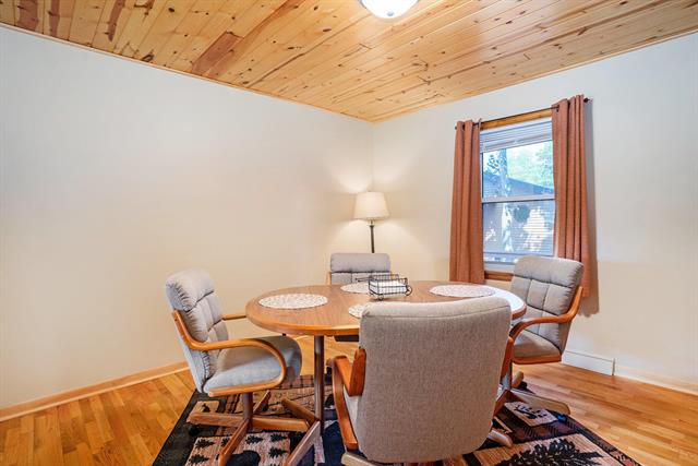 Builiding view eight for 1018 Ruddiman, Muskegon, MI. 49445