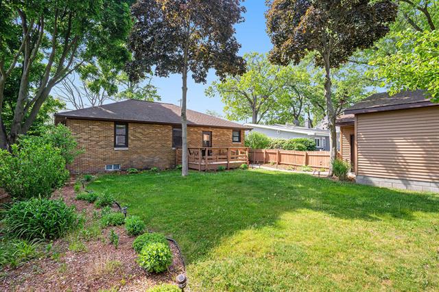 Builiding view twenty four for 1018 Ruddiman, Muskegon, MI. 49445