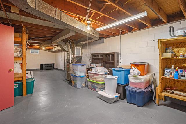 Builiding view twenty for 1018 Ruddiman, Muskegon, MI. 49445