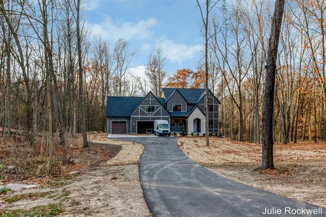 front view for 3727 Buttrick Avenue Se, Ada, Mi. 49301