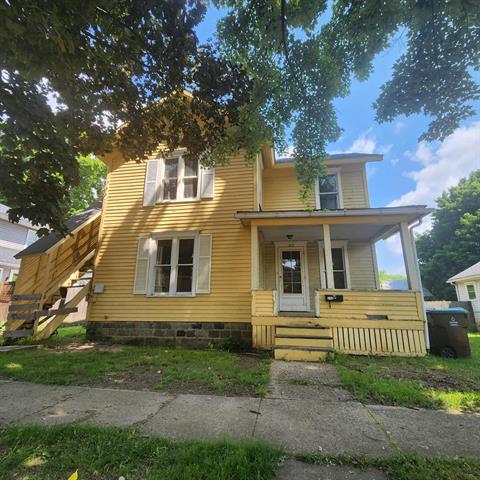 front view for 212 W Ash Street, Albion, Mi. 49224
