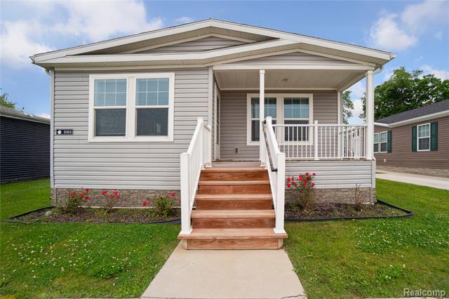 front view for 6464 Prince, Fenton, Mi. 48430
