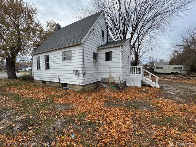 Builiding view two for 3401 Davison, Flint, MI. 48506