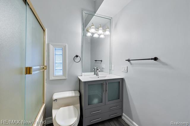 Builiding view twenty nine for 727 Mcdougal, Waterford, MI. 48327