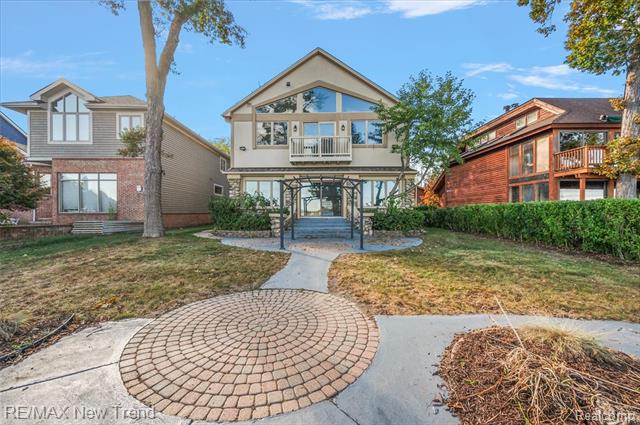 front view for 727 Mcdougal Dr, Waterford, Mi. 48327