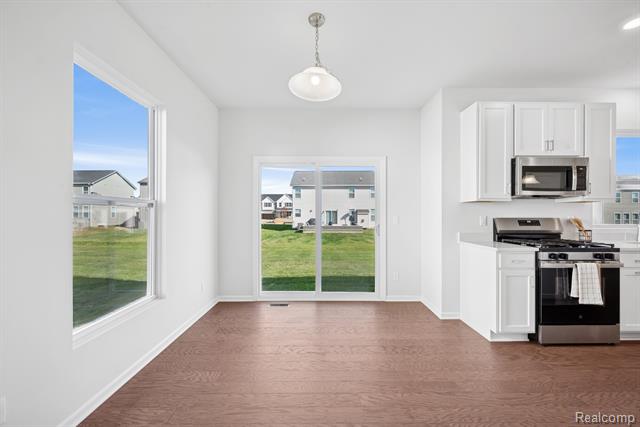 Builiding view five for 27144 Silo, Saline, MI. 48176