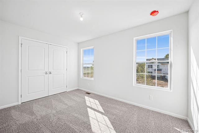 Builiding view nineteen for 27144 Silo, Saline, MI. 48176