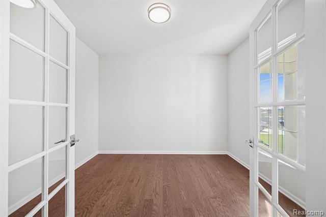 Builiding view ten for 27144 Silo, Saline, MI. 48176