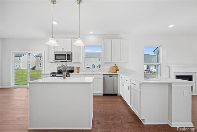 Builiding view three for 27144 Silo, Saline, MI. 48176