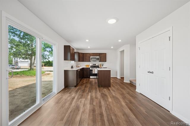 Builiding view five for 4311 Oak Street, Grand Blanc, MI. 48439