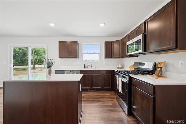 Builiding view four for 4311 Oak Street, Grand Blanc, MI. 48439