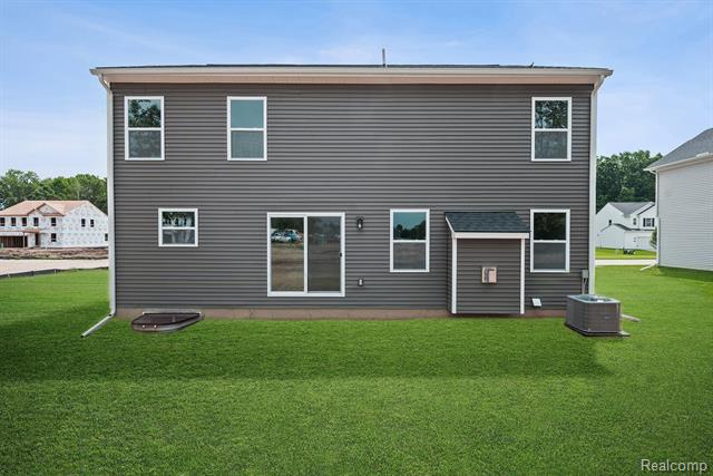 Builiding view thirty one for 4311 Oak Street, Grand Blanc, MI. 48439