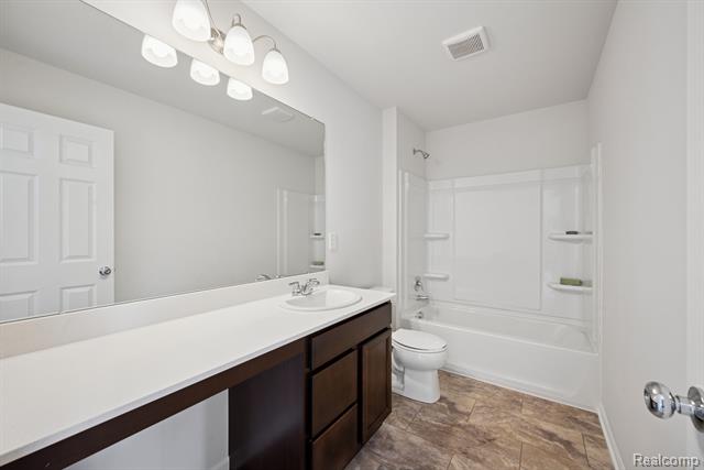 Builiding view twenty eight for 4311 Oak Street, Grand Blanc, MI. 48439