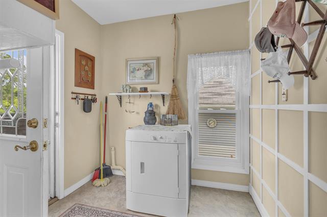 Builiding view eight for 6750 County Farm, Jackson, MI. 49201