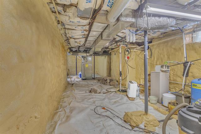 Builiding view thirty eight for 6750 County Farm, Jackson, MI. 49201