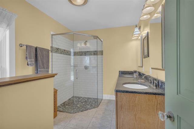 Builiding view thirty five for 6750 County Farm, Jackson, MI. 49201