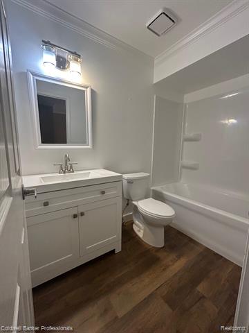 Builiding view twenty for 4896 Royal Cove, Shelby Township, MI. 48316