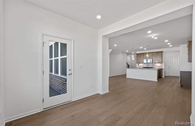 Builiding view seven for 1496 Arcadia, Milford, MI. 48381