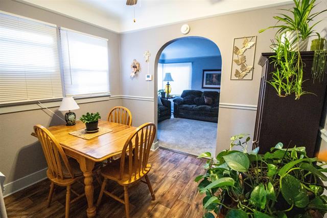 Builiding view eight for 705 Jenny, Bay City, MI. 48706