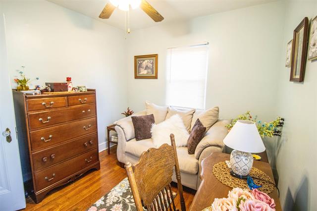 Builiding view fourteen for 705 Jenny, Bay City, MI. 48706