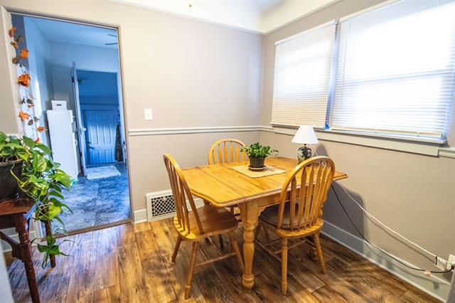 Builiding view seven for 705 Jenny, Bay City, MI. 48706