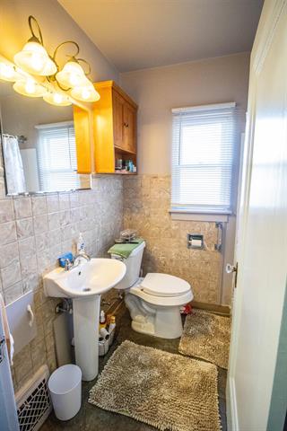 Builiding view sixteen for 705 Jenny, Bay City, MI. 48706