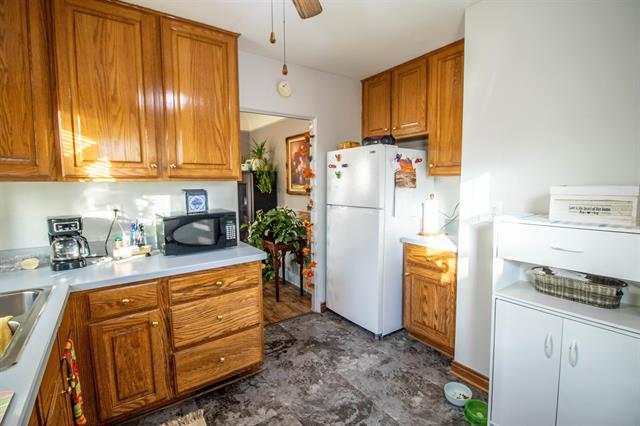 Builiding view twelve for 705 Jenny, Bay City, MI. 48706