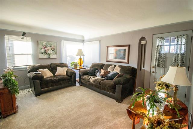 Builiding view two for 705 Jenny, Bay City, MI. 48706