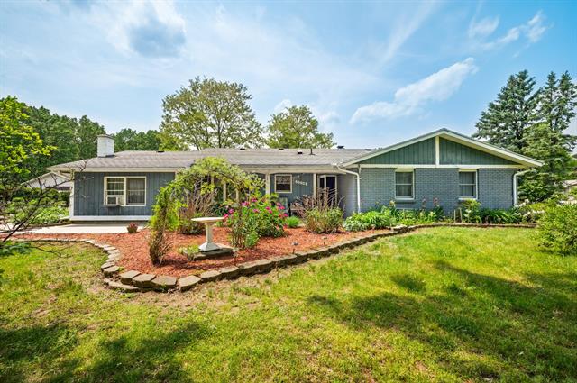 front view for 50902 Magician Lk Road, Dowagiac, Mi. 49047