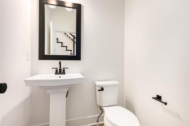 Builiding view two for 5928 Boxthorn, Kalamazoo, MI. 49009