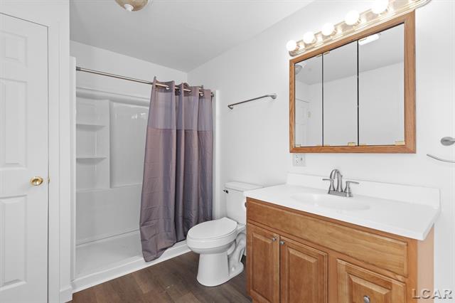 Builiding view eighteen for 11943 Us 223, Onsted, MI. 49265