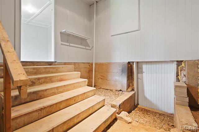 Builiding view thirty two for 11943 Us 223, Onsted, MI. 49265