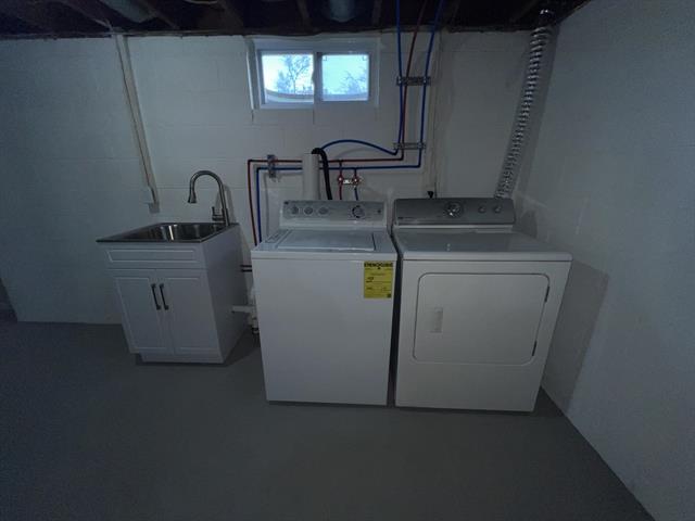 Builiding view nineteen for 1023 Sutton, Adrian, MI. 49221