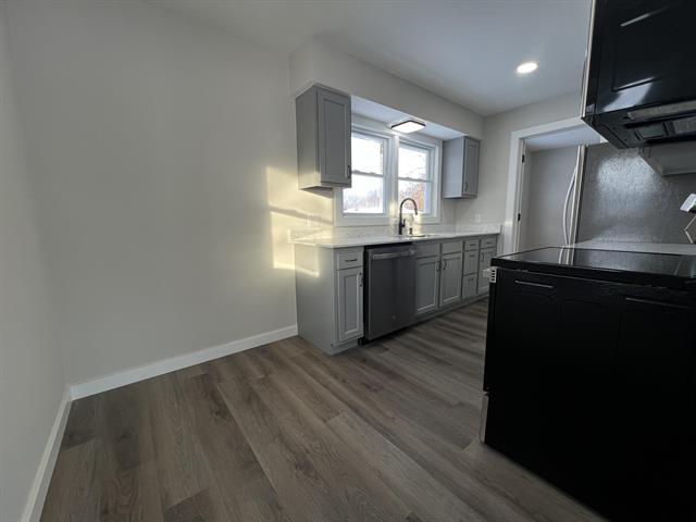 Builiding view ten for 1023 Sutton, Adrian, MI. 49221