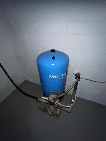 Builiding view twenty three for 1023 Sutton, Adrian, MI. 49221