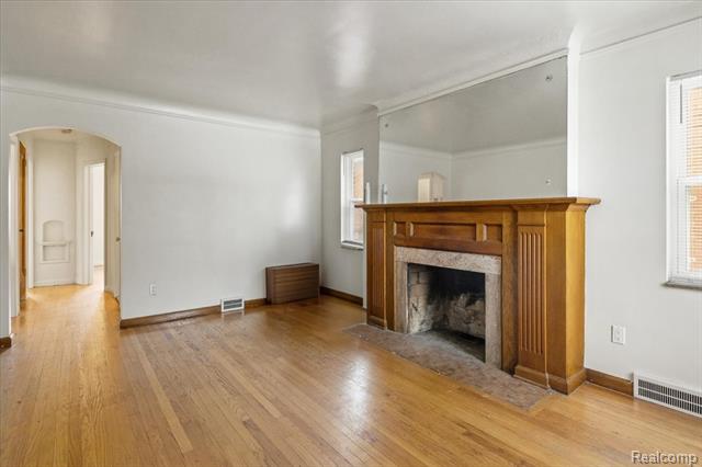 Builiding view five for 15709 Collingham, Detroit, MI. 48205