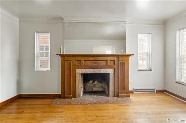 Builiding view four for 15709 Collingham, Detroit, MI. 48205