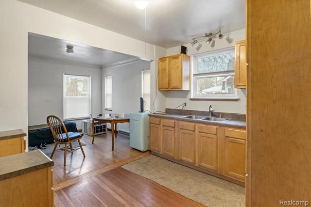 Builiding view seven for 15709 Collingham, Detroit, MI. 48205