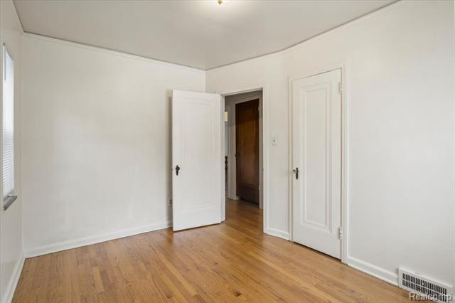 Builiding view twelve for 15709 Collingham, Detroit, MI. 48205