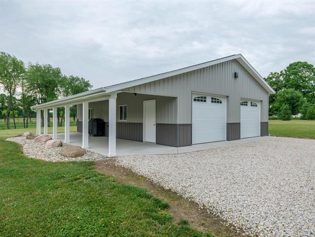 Builiding view thirty six for 1518 M, East Leroy, MI. 49051