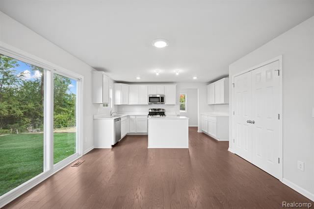 Builiding view four for 4257 Cedar Lane, Grand Blanc, MI. 48439