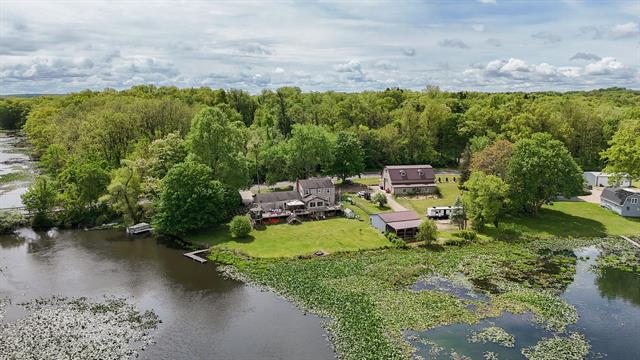 front view for 25942 Dutch Settlement Street, Dowagiac, Mi. 49047