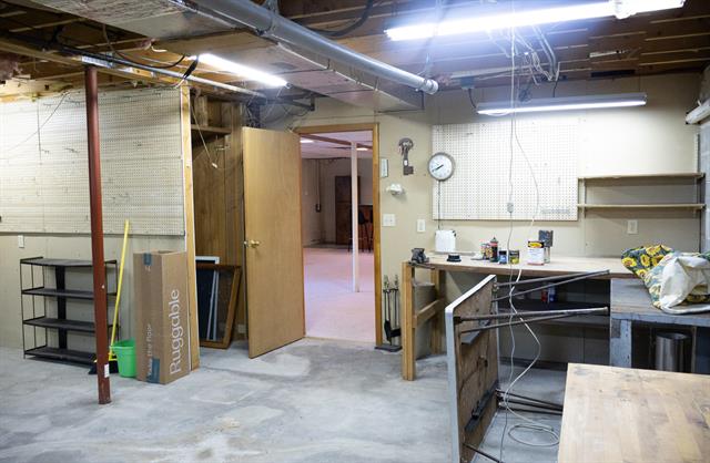 Builiding view twenty for 6340 Warren Woods, Three Oaks, MI. 49128