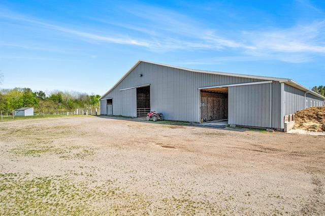 Builiding view twenty three for 390 Iyopawa, Coldwater, MI. 49036